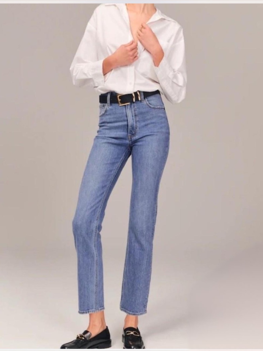 Abercrombie & Fitch Classic High-Rise Straight Leg Jeans - Light Blue. Waist 26